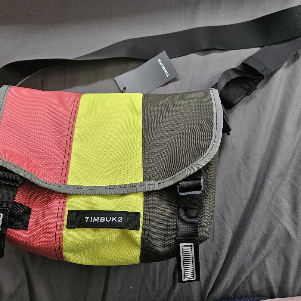 Timbuk2 XS Custom Classic Messenger Bag